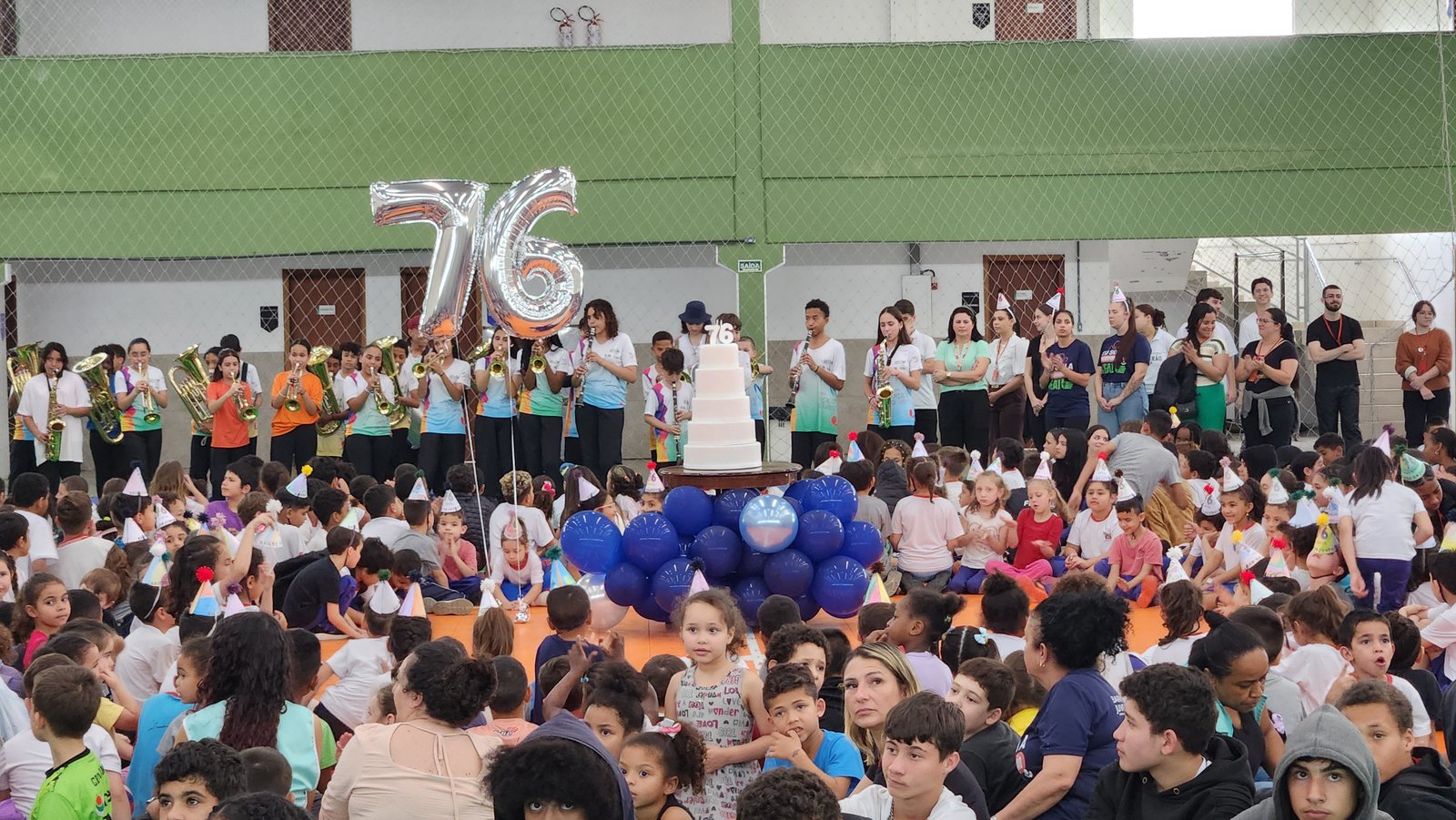 Bairro celebra 76 anos
