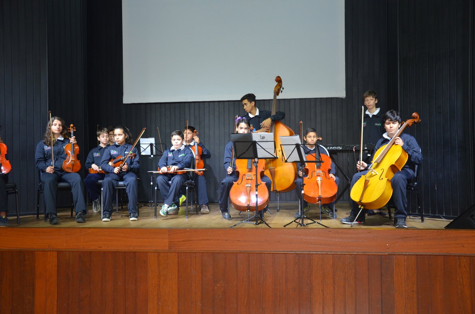  Projeto GerAção de Talentos ensaio para apresentações culturais 
