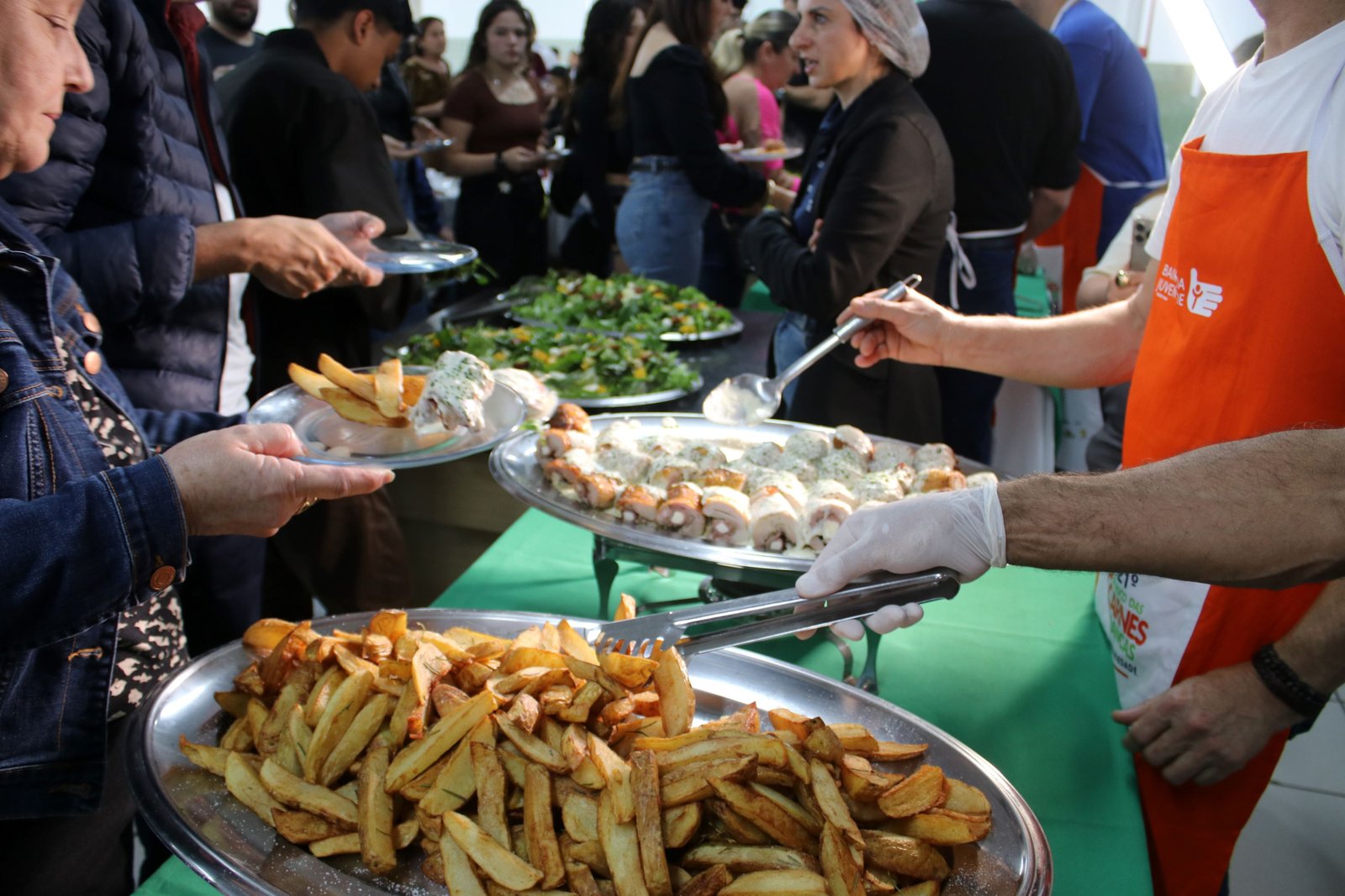 Almoço das Carnes Brancas reúne 800 pessoas