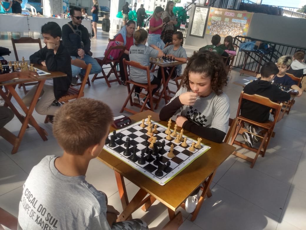 Bairro da Juventude recebe etapa de torneio de xadrez